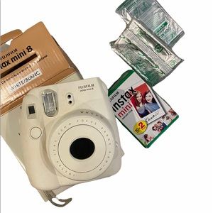 fujifilm instax mini 8 instant polaroid camera